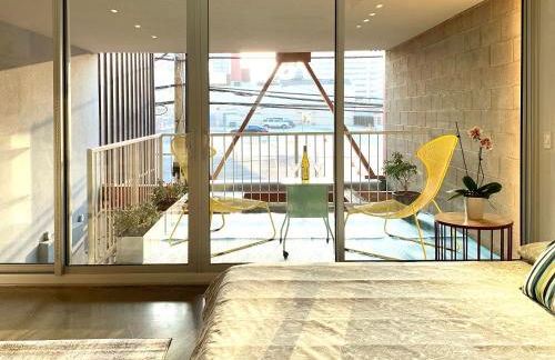 Loft Suite with private patio in Art Tower - Foto 1