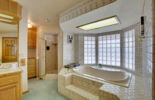 Spacious California Oasis Patio, Fireplace and Pool - Foto 19