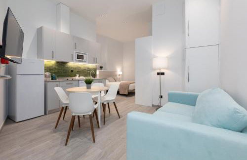 Apartamento 3º nuevo a estrenar cerca del mar - Photo 1