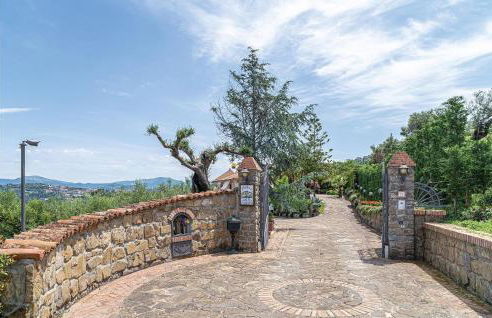 Lovely Apartment In Laureana Cilento Sa - Foto 12