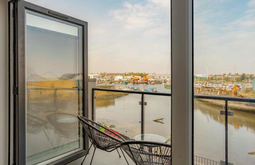 Large Modern Scenic 4 Bedroom Townhouse - Foto 36