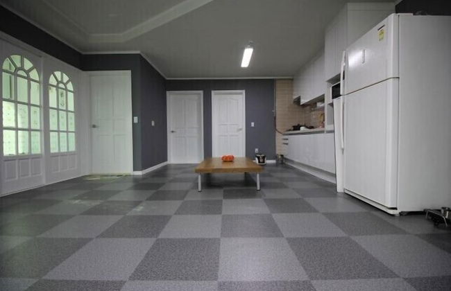 Small House Wood - Photo 4