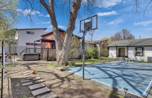 Luxury 3 House Compound with Jacuzzi and Pickleball - Foto 13