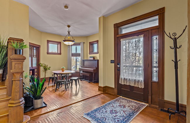 The Marquis Manor | JZ Vacation Rentals - Photo 21