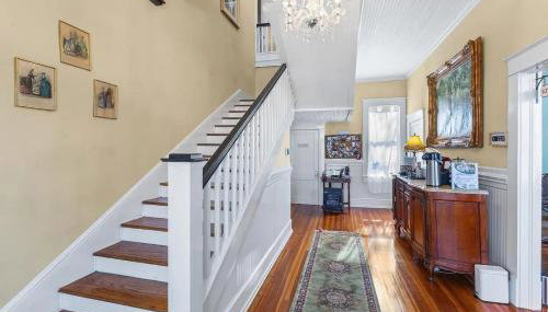 Michelle - Queen Bed - Photo 5