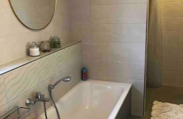 Stylisches Maybach Appartement mit Terrasse für 5 Personen, 5 Betten, große Kochinsel, Homeoffice mit 250Mbit WLAN - Foto 73