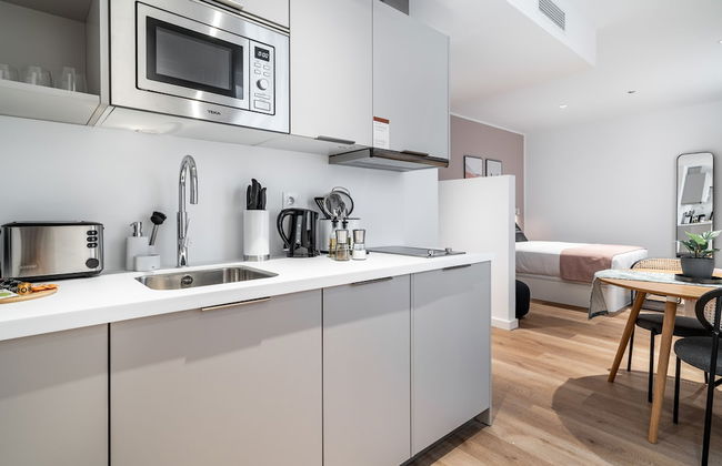 Limehome Sevilla Ronda de Capuchinos - Photo 33