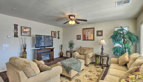 Relaxing San Tan Valley Retreat with Pool and Hot Tub! - Foto 4