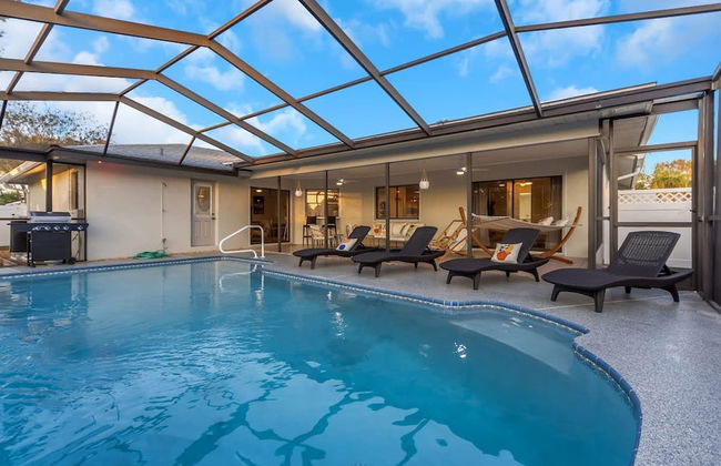 Fun Family-friendly Modern Beach Home With Pool - Photo 40