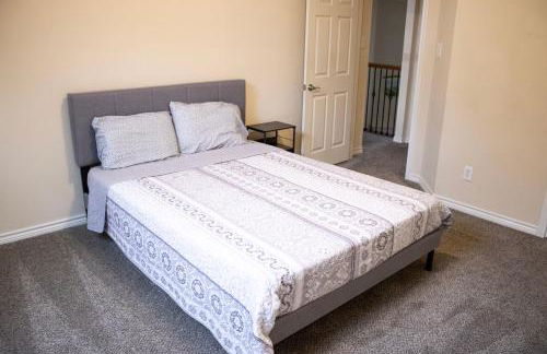 Spacious 4200 sqft - 6 bdrms 4 bath - Gym - Pets OK Near PGA - Universal KIDS - Star Frisco - Photo 10