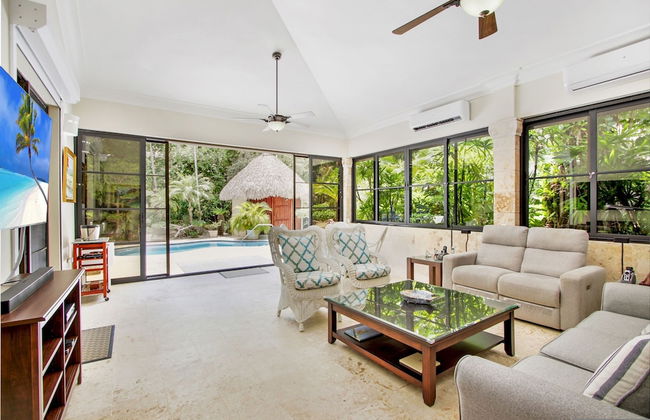 Beautiful Villa Tortuga at Puntacana Resort Club Pool Garden Golf Cart Maid - Photo 2