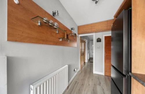 Peaceful 3-BR Home-Driveway, Sky-TV-Free WiFi - Foto 34