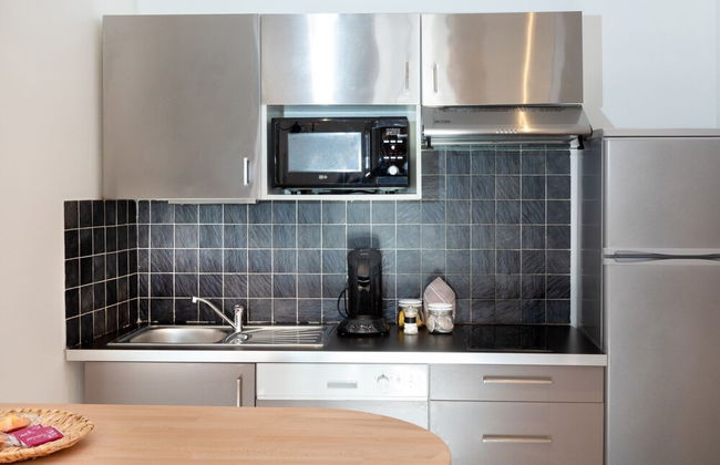 Entre Pierres et Soleil - Vue cité - Foto 41