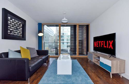 The Vizion serviced apartments from Pincott Properties - free parking, private balcony, and WiFi - Photo 10