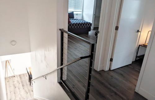 Modern 3BR Home in Mid-City - Photo 37