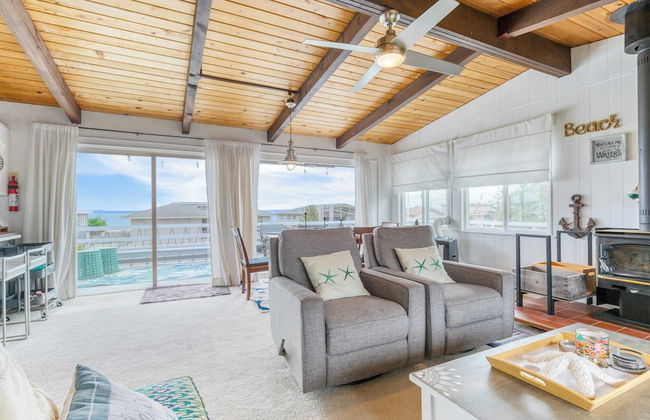 Totally Beachin' Getaway by Avantstay Waterfront - Foto 11