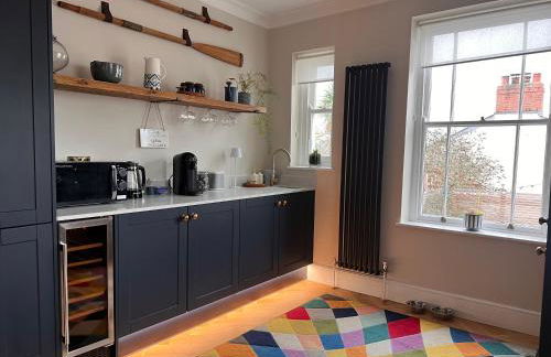 House in Appledore with Hot Tub and own parking - Foto 7