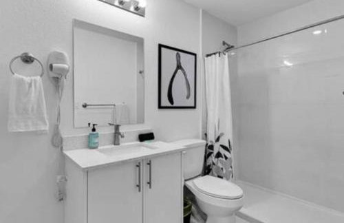 25893 Sw 144 CT · 3 Bed 2.5 Bath Townhome Rooftop 1 Parking Spot - Foto 29