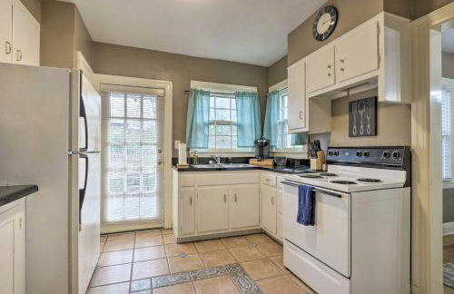 Chic and Cozy Greensboro Home, 2 Mi to Dtwn! - Foto 8