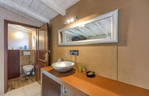 2 Bedroom Pet Friendly Home In Malinska - Photo 34