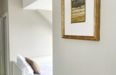 Luxury Private Apartments - Close to Town Centre - Photo 15