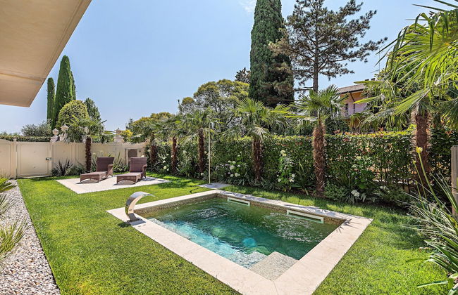 Luxury Lakefront Catullo with pool - Photo 77