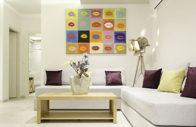 Talos Luxury Suites - Photo 40