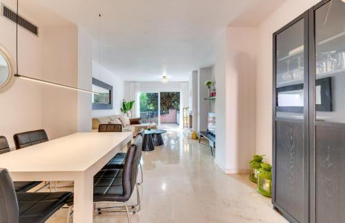 Fantastico Atico duplex en primera linea de golf - Foto 4