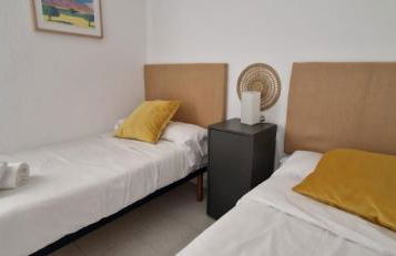 Seafront House,Sea Views,Pool and BBQ, Airport 10 mns - Photo 62