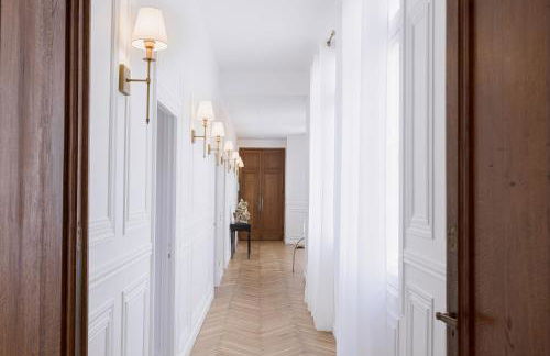 Le Suite Napoléon - Luxe et Sérénité au Cœur de Cannes - Foto 8