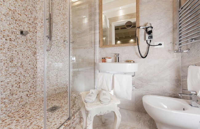 La Residenza del Sole al Pantheon - Photo 6