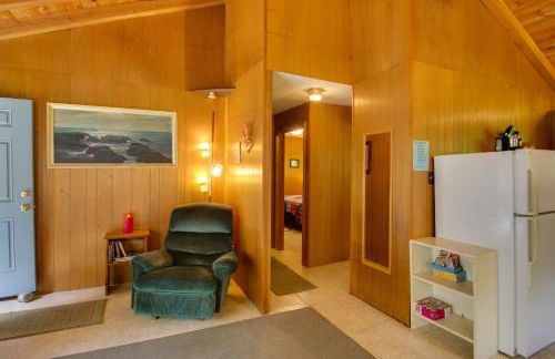 The Acres Panther Pond Cabin with Beach and Dock! - Foto 7