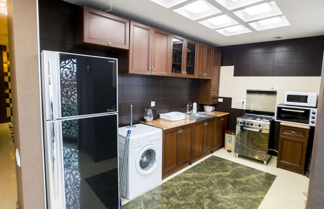 Tbilisi Core: Leo - Photo 15