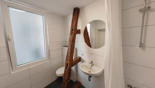 Stadtmitte Apartment im historischen Viertel -100qm Wohnfläche & 30qm Dachterrasse - Foto 3