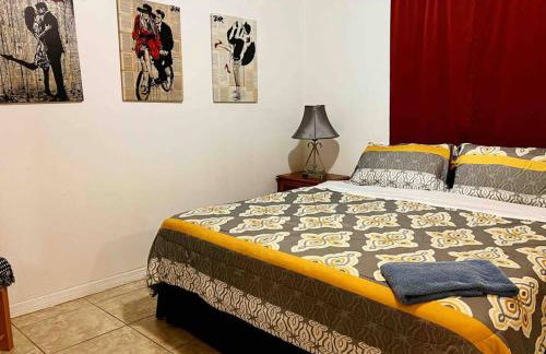 2 Bedroom Boutique Gem 10 min to the beach Washer Dryer Gated Parking Bliss 2 - Foto 7