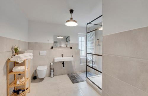 Stilvolle Apartments mit Kamin - Schlossblick und großer Terrasse 2-4 Zimmer 50-140qm - nahe A1 und Schloss Burg - Köln - Foto 42