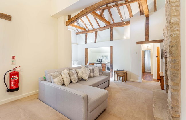 Host Stay The Old Thatch - Photo 8