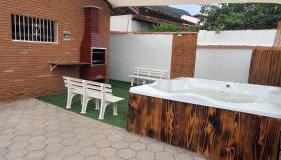 Casa com Jacuzzi aquecida praia do Lazaro - Foto 1