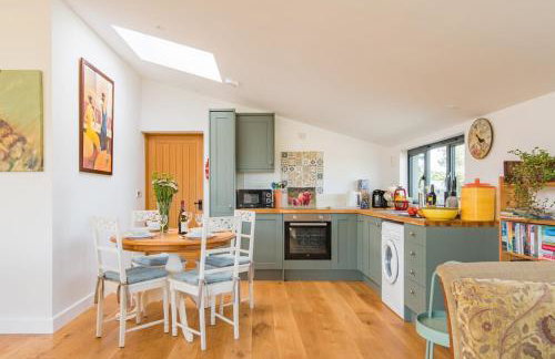 Rabbit Hole by Keepers Cottages - Photo 12