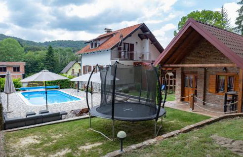 Awesome Home In Novo Zvecevo With Sauna - Foto 1
