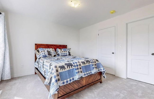 Elegant 3-bedroom House - Bowmanville - Foto 11