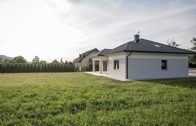 Spacious Villa in Cisownica With Terrace - Photo 15