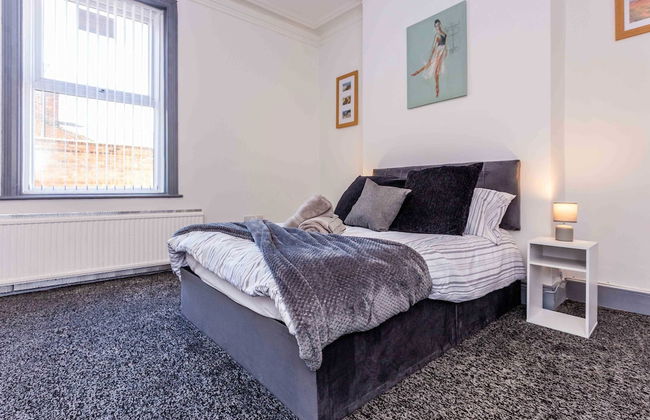 Host Stay Bambro Apartment - Photo 2