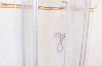 Ferienhaus mit Küche, Garten und Smart-TV - Photo 22