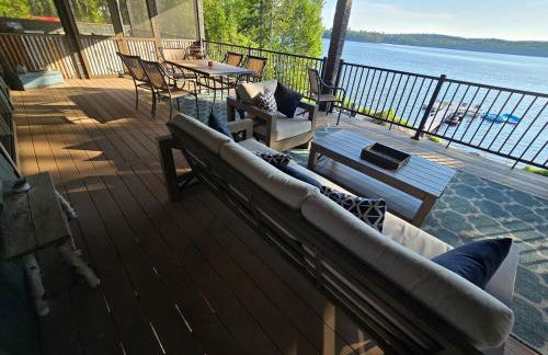 Downeast Sunset Luxury Lakehouse - Photo 42