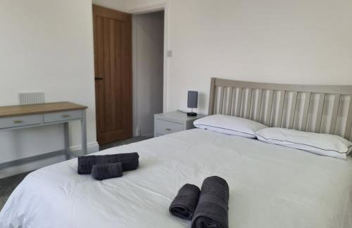 Pearce House-Brand New 3 bed-Sleeps 6-Garden - Foto 25