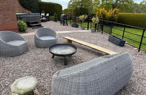 Garden cottage at The Glebe - Photo 11