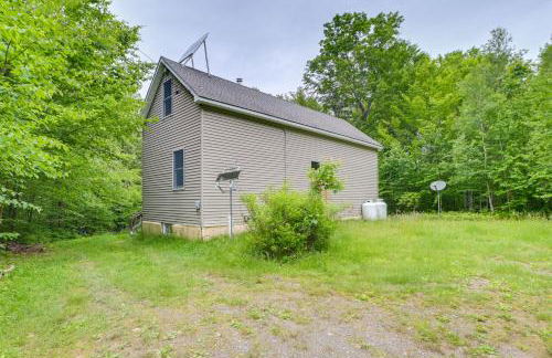 Near Snowmobiling Secluded Harmony Cabin with Deck! - Foto 22