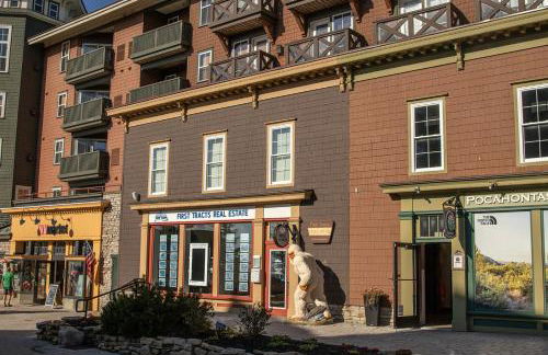 Snowshoe Village Ski-in - Ski-out Condo w Hot Tub - Foto 56