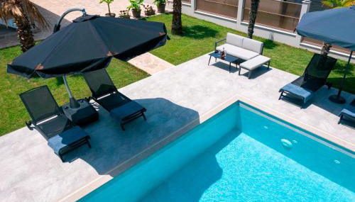 Villa Liana , private Villa with pool and garden - Foto 4